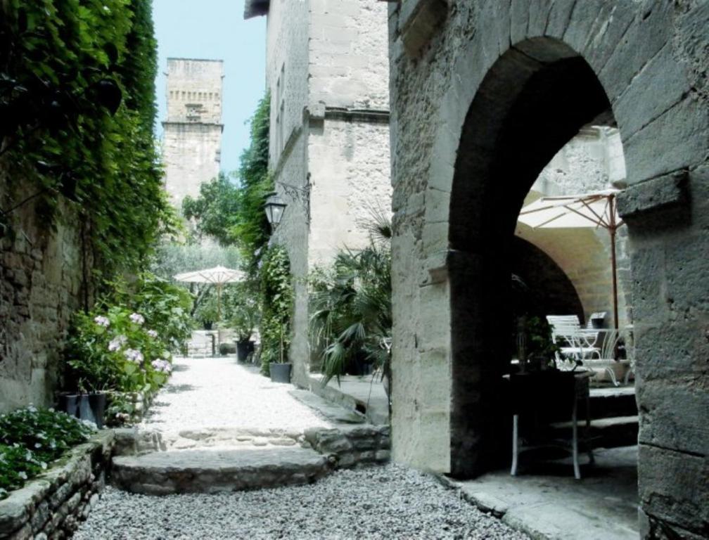 Montaren-et-Saint-Médiers Monte Arena Bed & Breakfast エクステリア 写真
