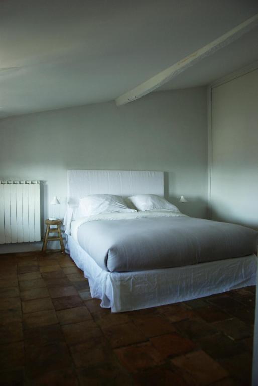 Montaren-et-Saint-Médiers Monte Arena Bed & Breakfast エクステリア 写真